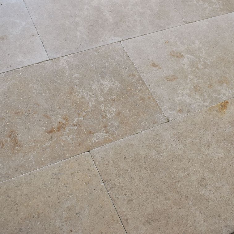 Picture of Dijon Blend Tumbled Limestone