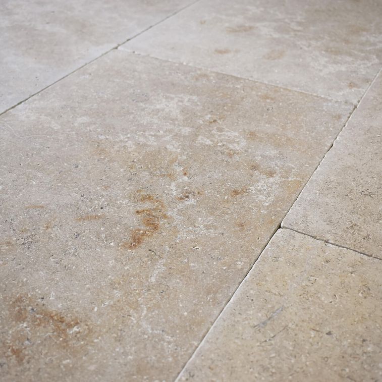 Picture of  Dijon Blend Tumbled Outdoor Paving Slabs