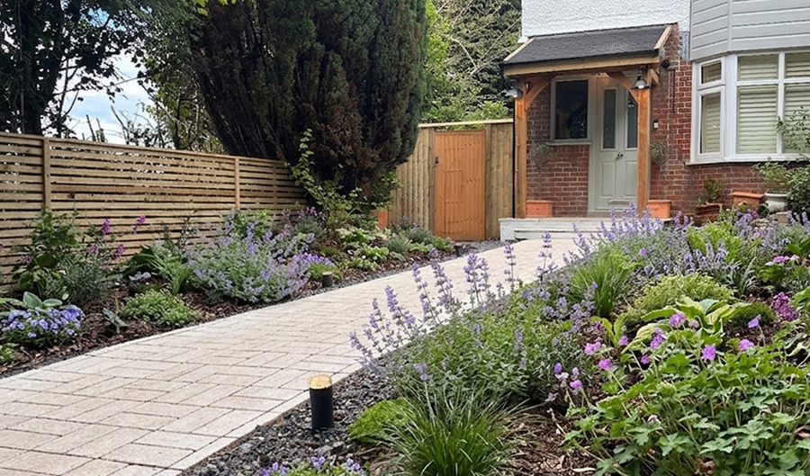 Home Stories: Dot's Cobble Path