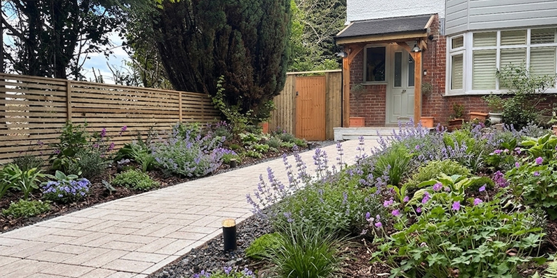 Home Stories: Dot's Cobble Path